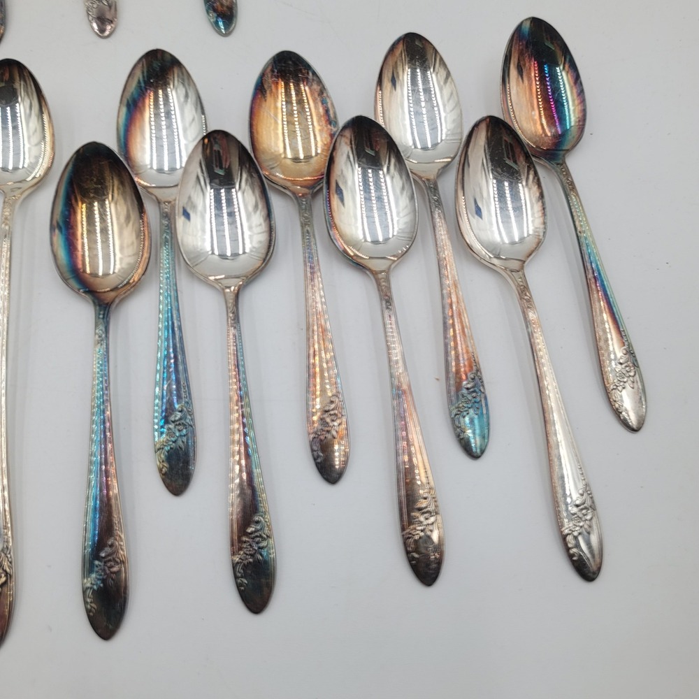 27pc Tudor Plate Oneida Community Queen Bess II Silverplate Flatware Set Floral - Picture 5 of 9